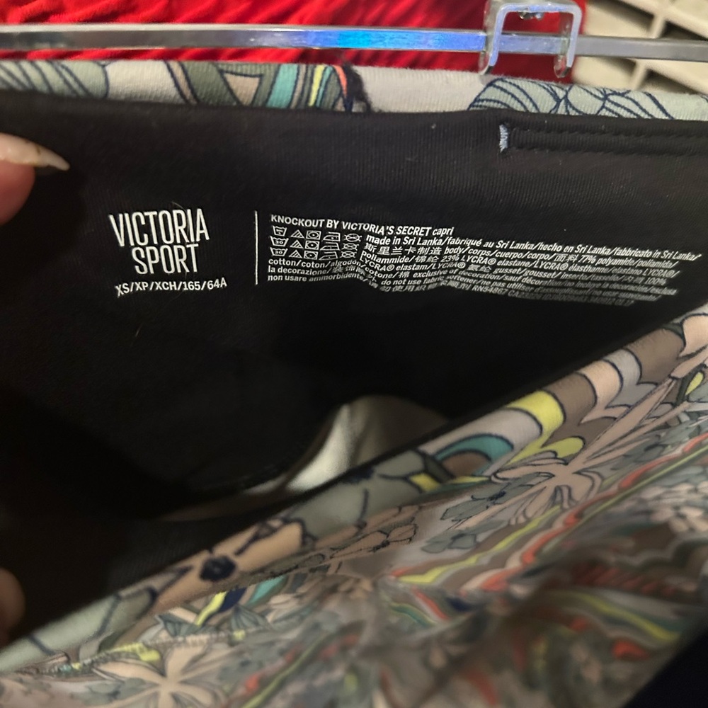 Victoria’s Secret capri yoga pants